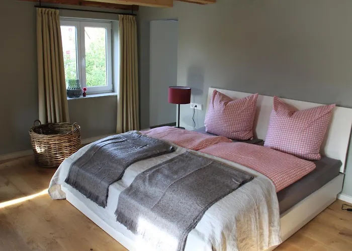 Alojamento de Acomodação e Pequeno-almoço Bb Baischhof Barabein 3*